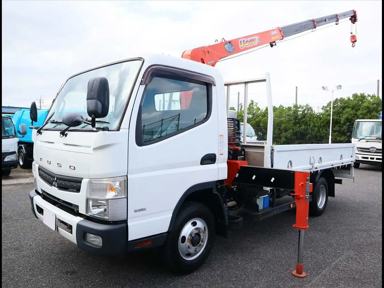三菱 キャンター 小型 クレーン付 4段 ラジコン の中古トラック【車両No.198602】