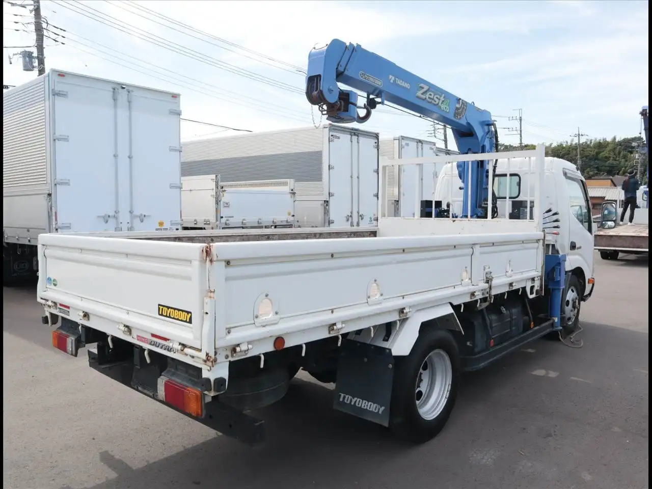 日野 デュトロ 小型 クレーン付 3段 フックインの中古トラック画像3