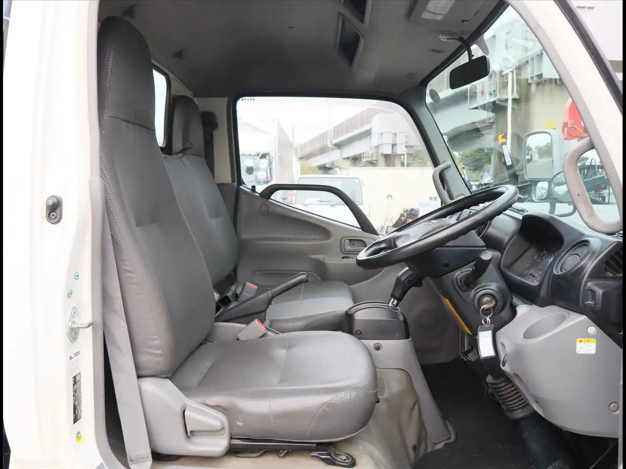 日野 デュトロ 小型 クレーン付 3段 フックインの中古トラック画像11