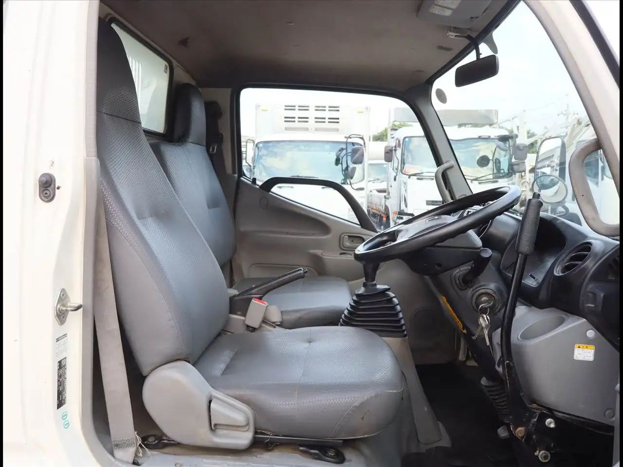 トヨタ ダイナ 小型 ダンプ 強化 コボレーンの中古トラック画像9