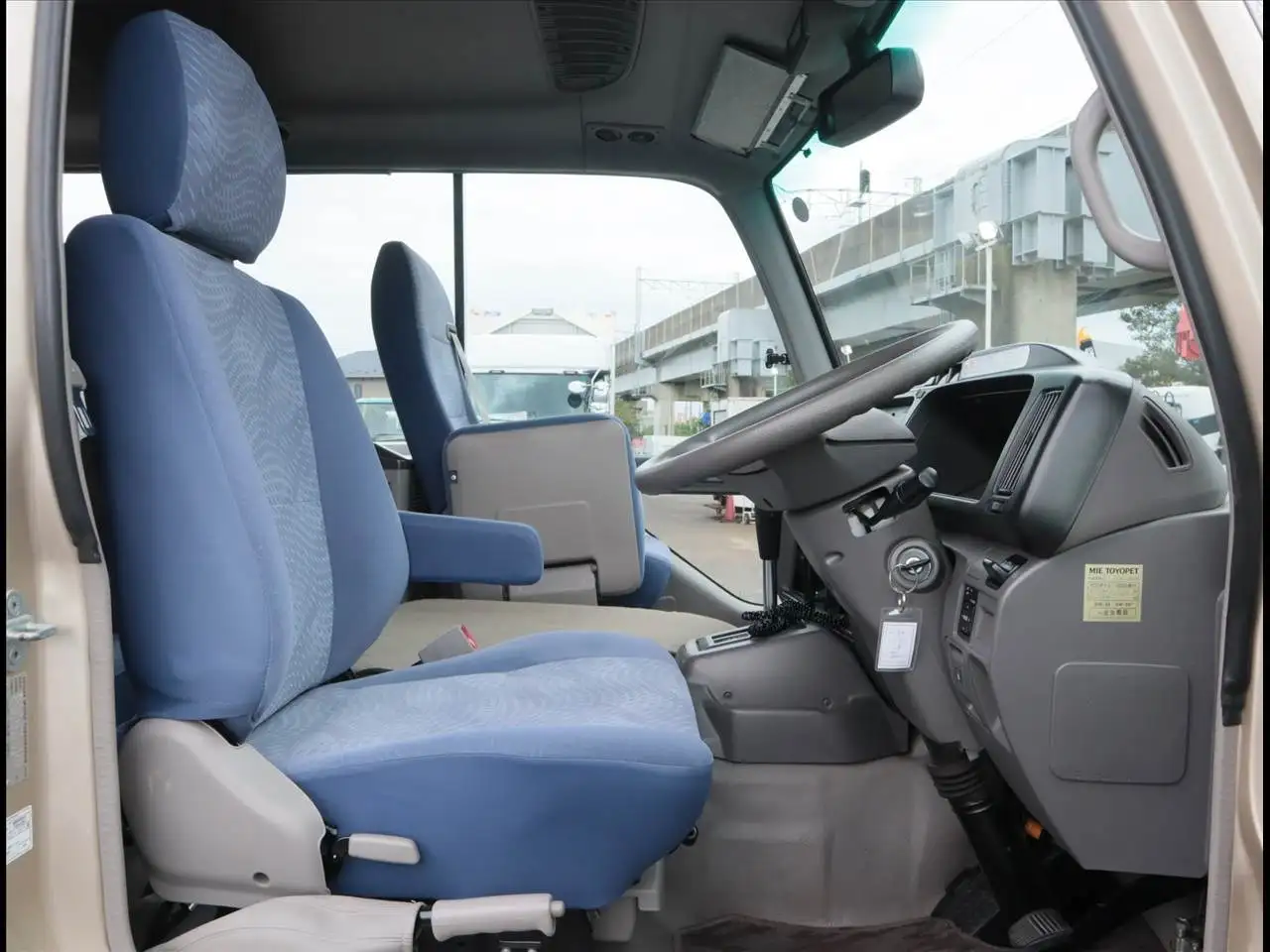 トヨタ コースター 小型 バス マイクロバス SDG-XZB51の中古トラック画像7