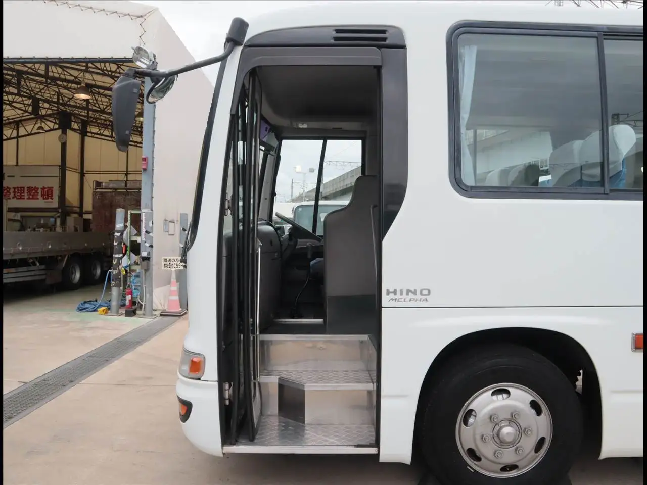 日野 メルファ 中型/増トン バス 観光バス BDG-RR7JJBAの中古トラック画像6