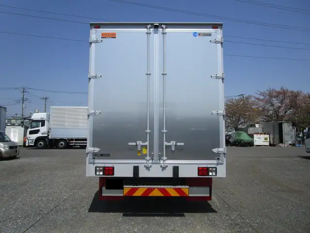 日野 レンジャー 中型/増トン アルミバン エアサス ベッドの中古トラック画像4