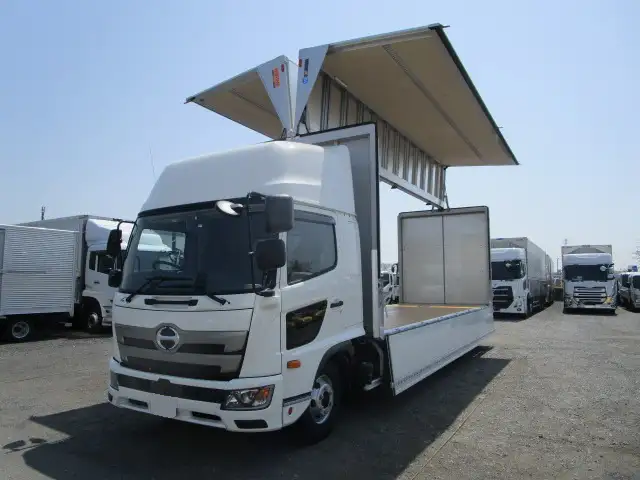 日野 レンジャー 中型/増トン アルミバン エアサス ベッドの中古トラック画像6