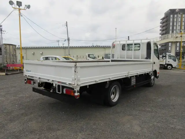 日野 デュトロ 小型 平ボディ 2RG-XZU710M R2の中古トラック画像3