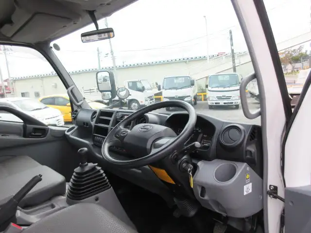 日野 デュトロ 小型 平ボディ 2RG-XZU710M R2の中古トラック画像11