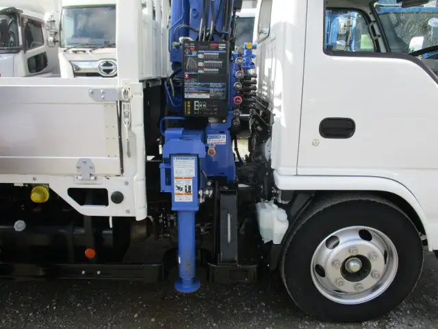 いすゞ エルフ 小型 クレーン付 アルミブロック 4段の中古トラック画像8