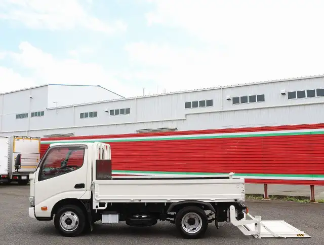 日野 デュトロ 小型 平ボディ パワーゲート TKG-XZC605Mの中古トラック画像7