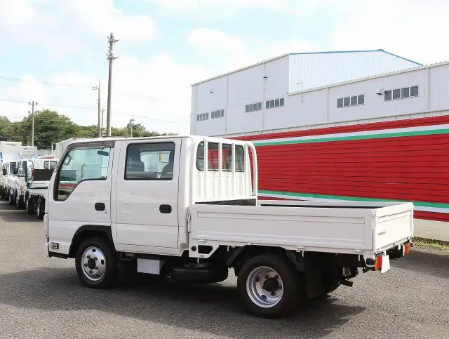 いすゞ エルフ 小型 平ボディ Wキャブ TRG-NJS85Aの中古トラック画像6