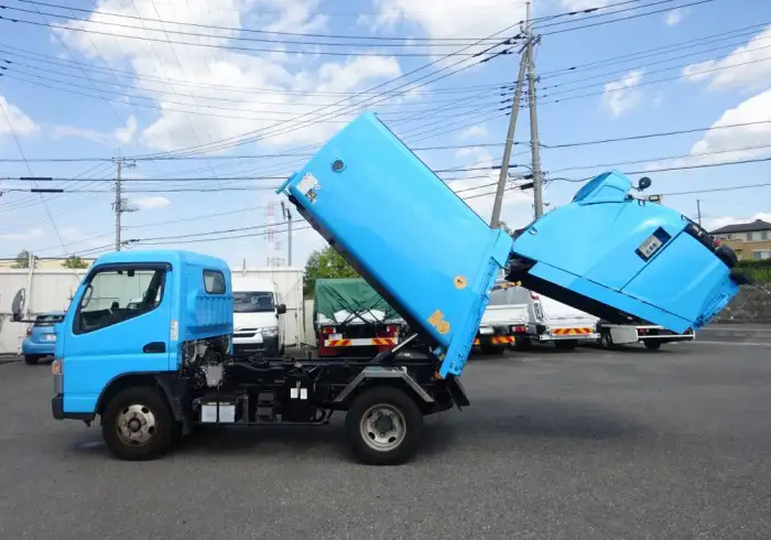 三菱 キャンター 小型 パッカー車 巻き込み式 回転ダンプ式の中古トラック画像8