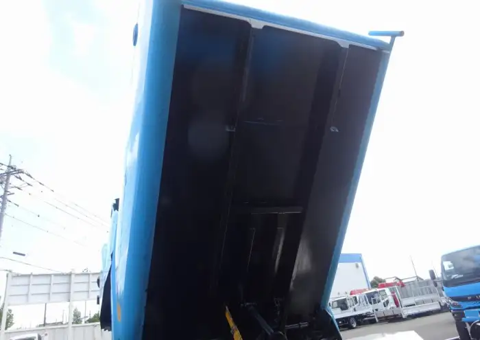 三菱 キャンター 小型 パッカー車 巻き込み式 回転ダンプ式の中古トラック画像18
