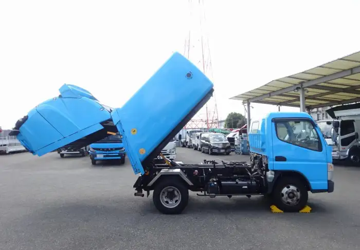 三菱 キャンター 小型 パッカー車 巻き込み式 回転ダンプ式の中古トラック画像4