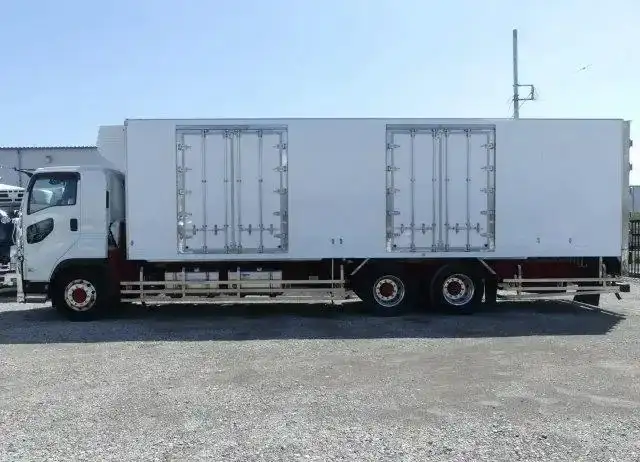 いすゞ ギガ 大型 冷凍冷蔵 低温 キーストンの中古トラック画像5