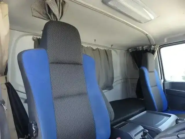 いすゞ ギガ 大型 冷凍冷蔵 低温 キーストンの中古トラック画像11