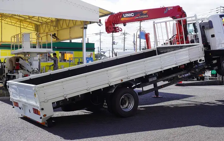 三菱 ファイター 中型/増トン 車両重機運搬 5段クレーン ラジコンの中古トラック画像4