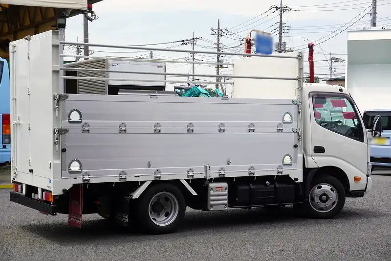 トヨタ ダイナ 小型 平ボディ アルミブロック カスタムの中古トラック画像2