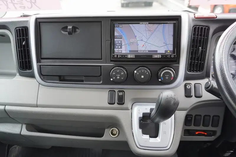 三菱 キャンター 小型 アルミバン パワーゲート サイドドアの中古トラック画像13