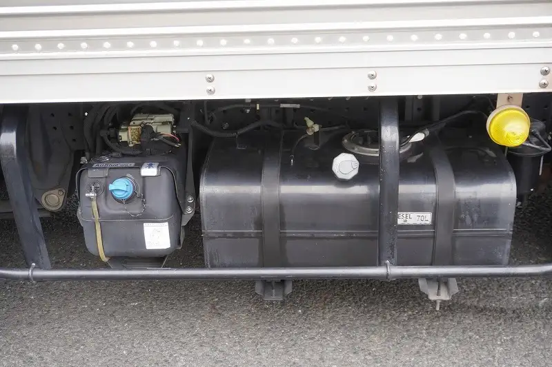 三菱 キャンター 小型 アルミバン パワーゲート サイドドアの中古トラック画像16