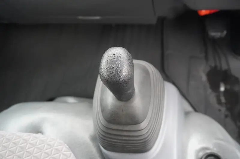 いすゞ エルフ 小型 アルミバン TRG-NLR85AN H30の中古トラック画像14