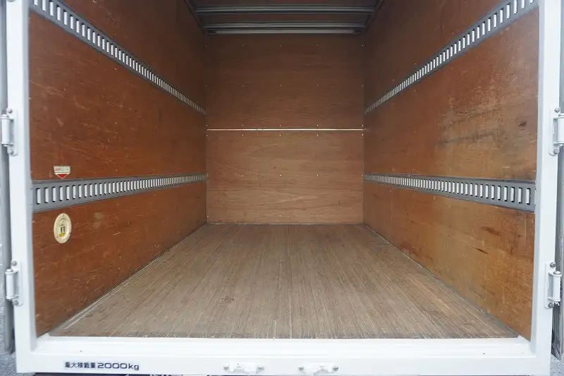 いすゞ エルフ 小型 アルミバン TRG-NLR85AN H30の中古トラック画像4