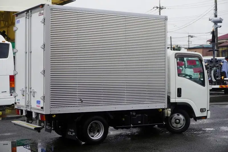 いすゞ エルフ 小型 アルミバン TRG-NLR85AN H30の中古トラック画像2