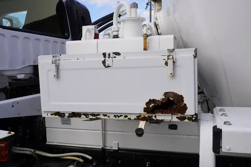 三菱 ファイター 中型/増トン ミキサー・ポンプ ベッド QDG-FQ62Fの中古トラック画像8