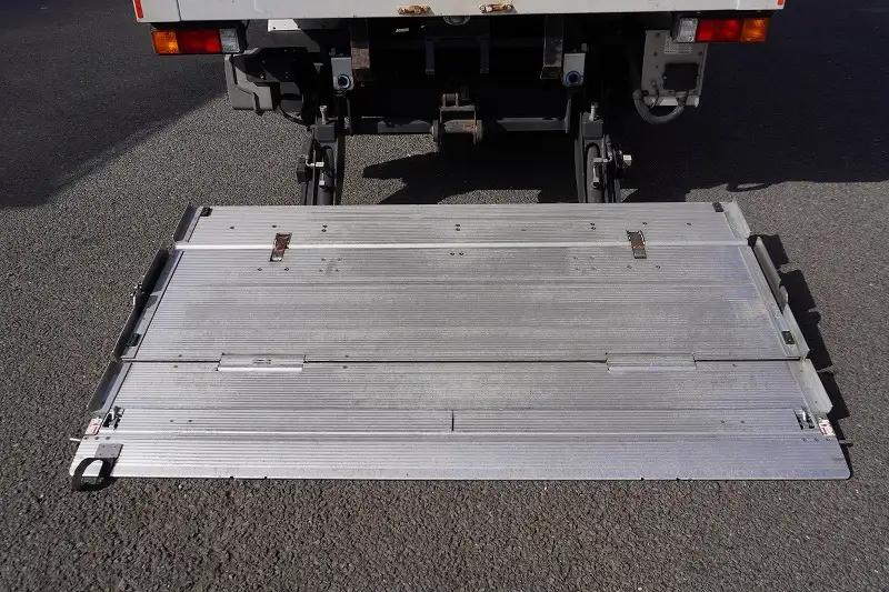 日産 アトラス 小型 アルミバン パワーゲート サイドドアの中古トラック画像7