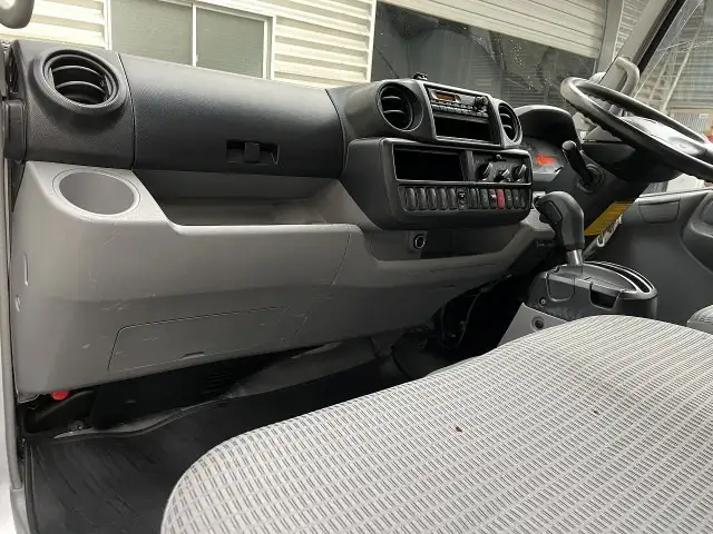 トヨタ トヨエース 小型 アルミバン パワーゲート TKG-XZU645の中古トラック画像13