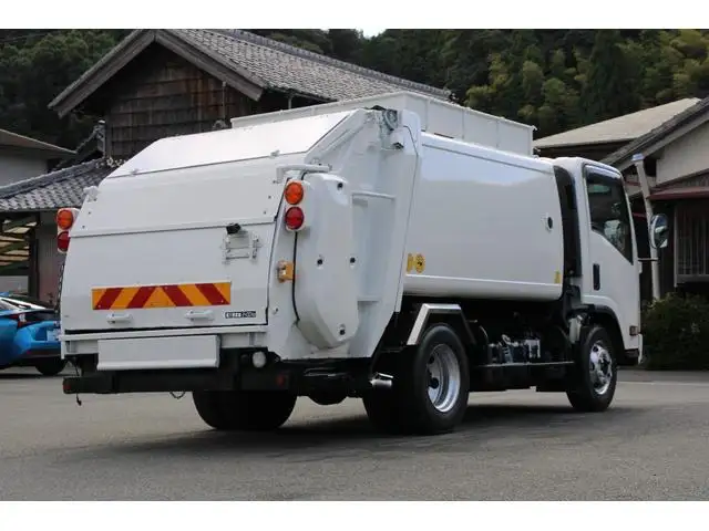 いすゞ エルフ 小型 パッカー車 巻き込み式 回転ダンプ式の中古トラック画像2
