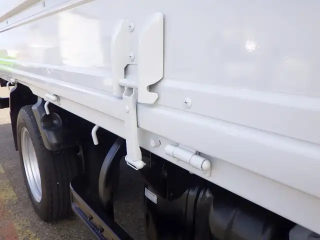 マツダ タイタン 小型 平ボディ TRG-LLR85AR H28の中古トラック画像9