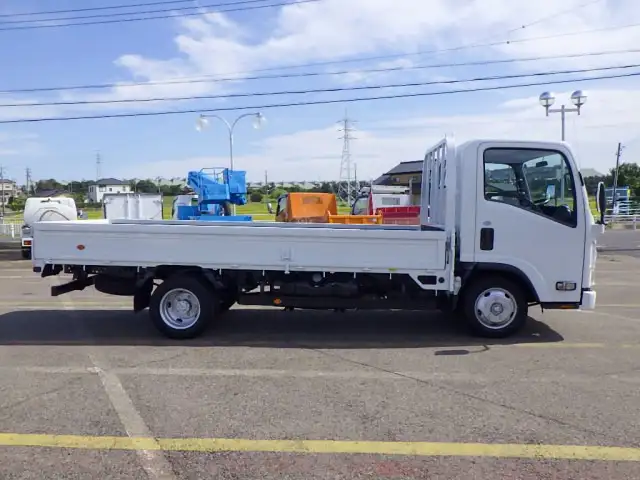 マツダ タイタン 小型 平ボディ TRG-LLR85AR H28の中古トラック画像2