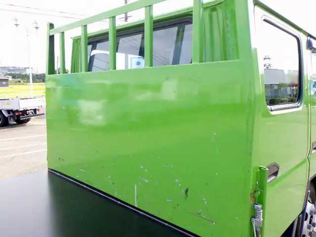 三菱 キャンター 小型 平ボディ Wキャブ 床鉄板の中古トラック画像6