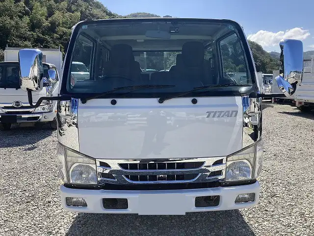 マツダ タイタン 小型 平ボディ Wキャブ TKG-LHR85Aの中古トラック画像2