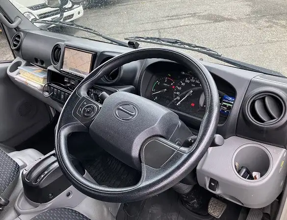 日野 デュトロ 小型 平ボディ 2RG-XZU605M H31/R1の中古トラック画像12