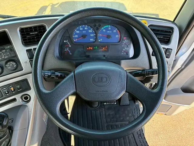 日産UD クオン 大型 トラクター ハイルーフ 1デフの中古トラック画像13
