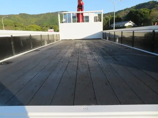 いすゞ フォワード 中型/増トン クレーン付 4段 ラジコンの中古トラック画像9