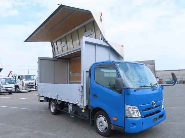 トヨタ ダイナ 小型 ウイング 2RG-XZU710 R2の中古トラック画像3