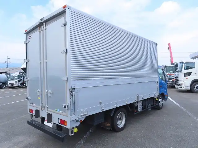 トヨタ ダイナ 小型 ウイング 2RG-XZU710 R2の中古トラック画像4