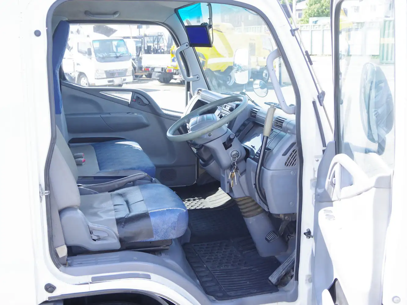 三菱 キャンター 小型 ダンプ ローダー PA-FE83DCYの中古トラック画像10