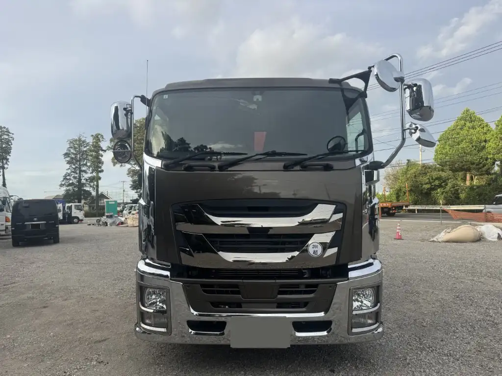 いすゞ ギガ 大型 車両重機運搬 4段クレーン ラジコンの中古トラック画像2