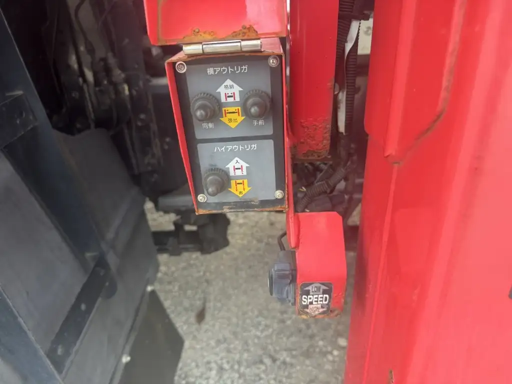 いすゞ ギガ 大型 車両重機運搬 4段クレーン ラジコンの中古トラック画像9
