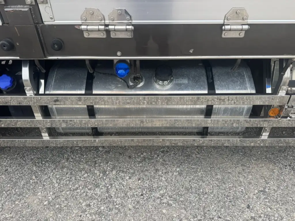 いすゞ ギガ 大型 車両重機運搬 4段クレーン ラジコンの中古トラック画像像17