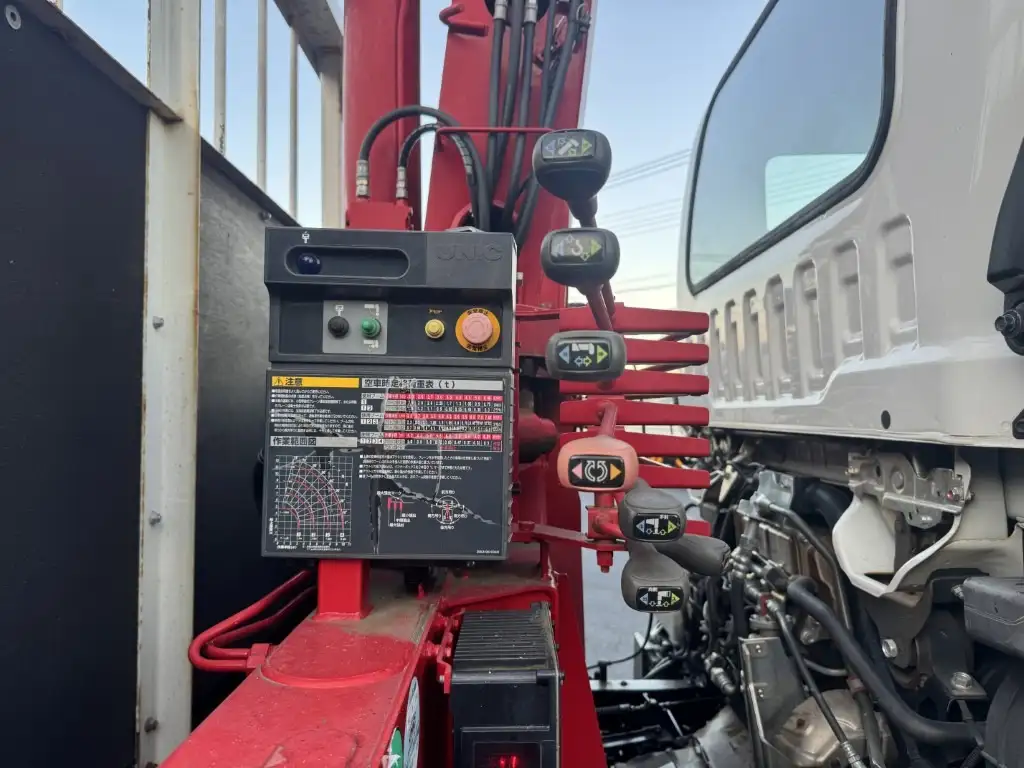 いすゞ フォワード 中型/増トン クレーン付 4段 ラジコンの中古トラック画像11