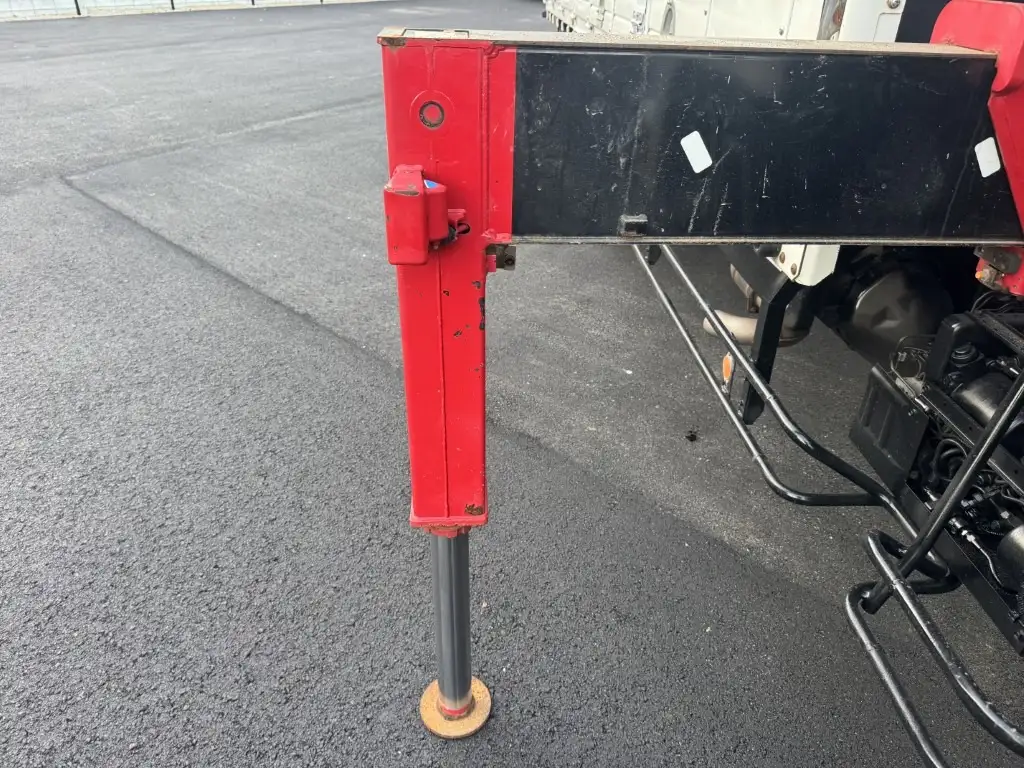 いすゞ フォワード 中型/増トン クレーン付 4段 ラジコンの中古トラック画像13