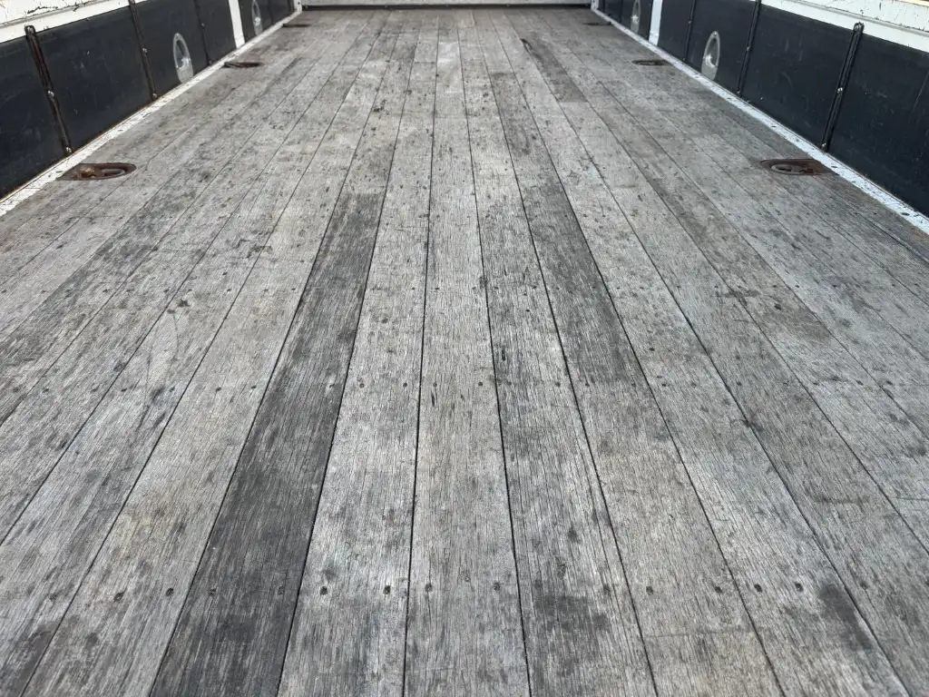 いすゞ フォワード 中型/増トン クレーン付 4段 ラジコンの中古トラック画像8