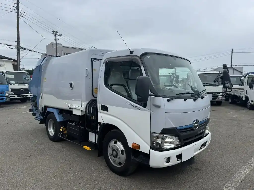 日野 デュトロ 小型 パッカー車 プレス式 TSG-XKU600Xの中古トラック画像2