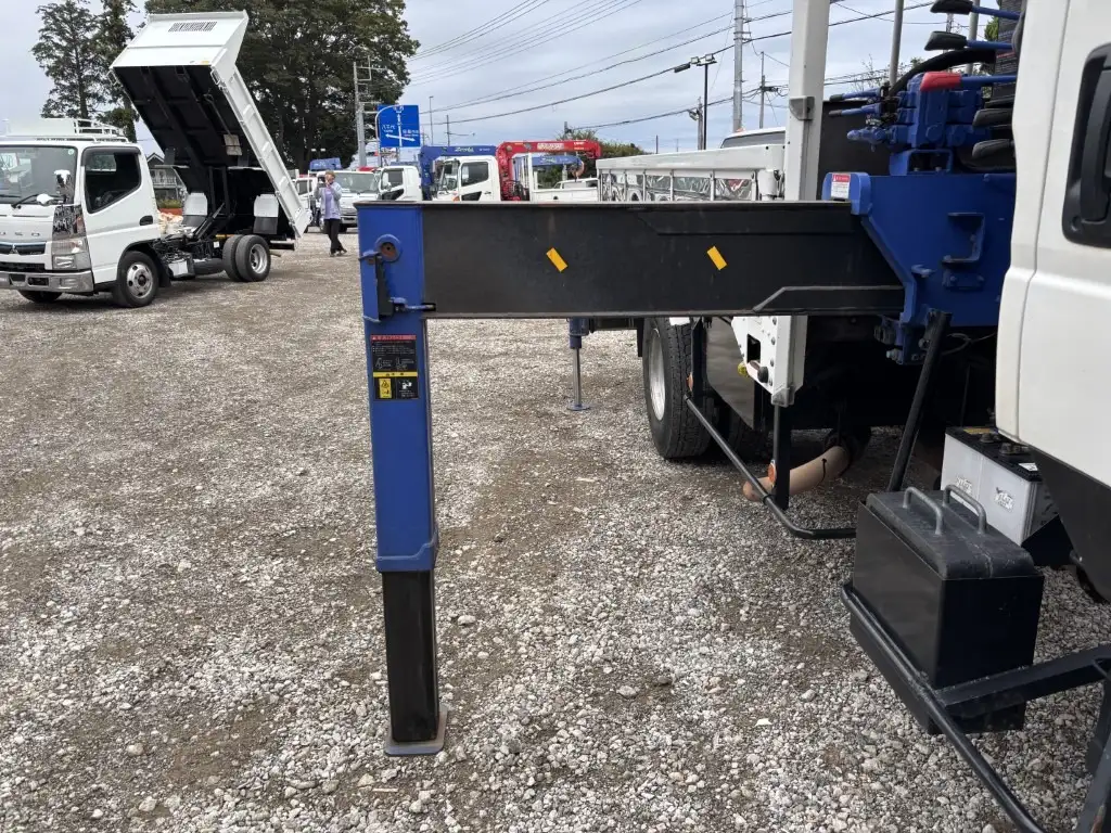 いすゞ フォワード 中型/増トン クレーン付 5段 ラジコンの中古トラック画像11