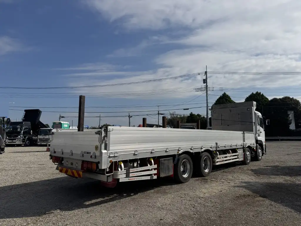 日産UD クオン 大型 平ボディ アルミブロック エアサスの中古トラック画像4