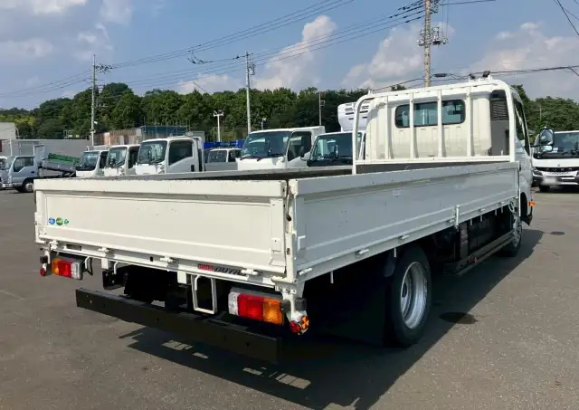 日野 デュトロ 小型 平ボディ 2RG-XZU710M R2の中古トラック画像4