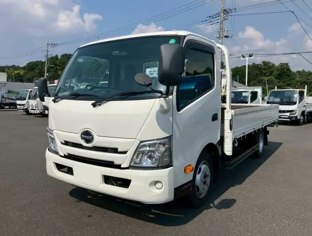 日野 デュトロ 小型 平ボディ 2RG-XZU710M R2 の中古トラック【車両No.198946】